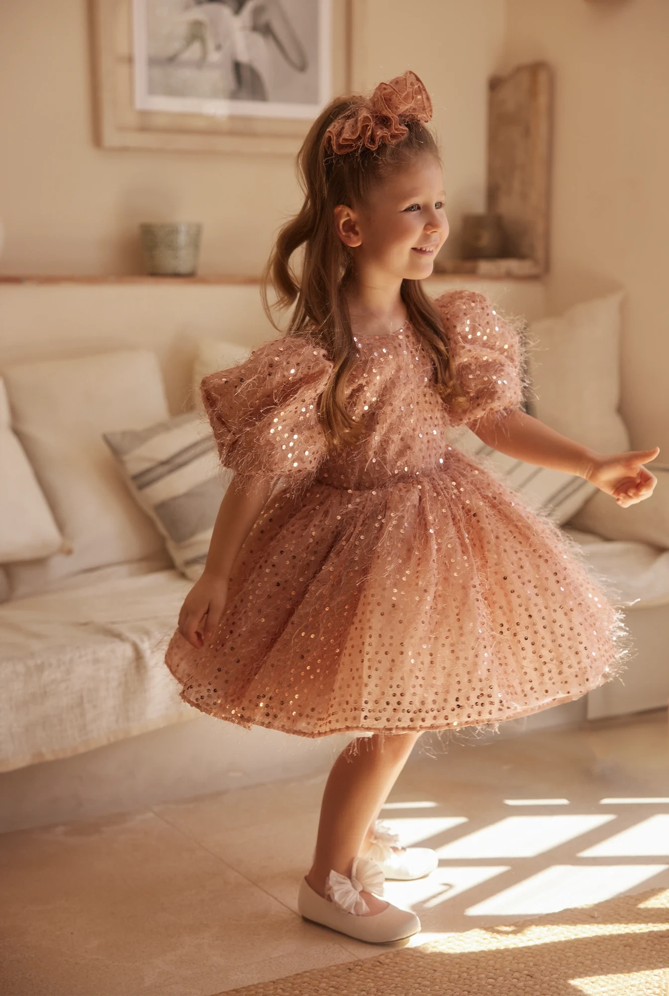 Kimi - Minivestido infantil con puños y lazo decorativo